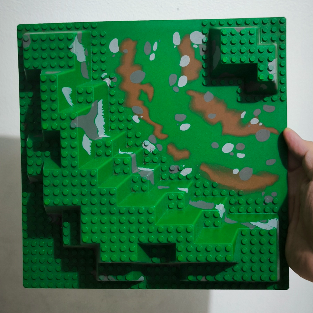 LEGO 6024 Raised 3D Baseplate from Dark Forest Fortress Castle 6079