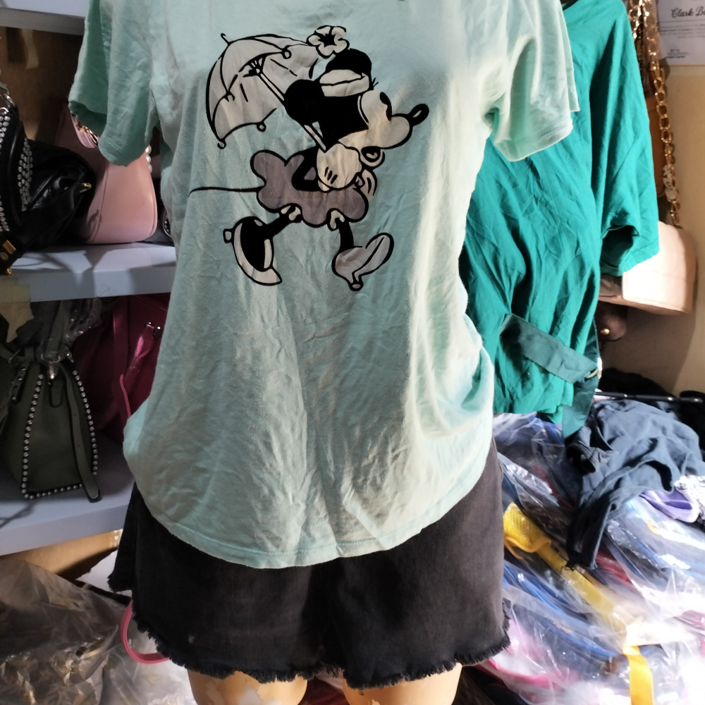 Ladies tops ukay