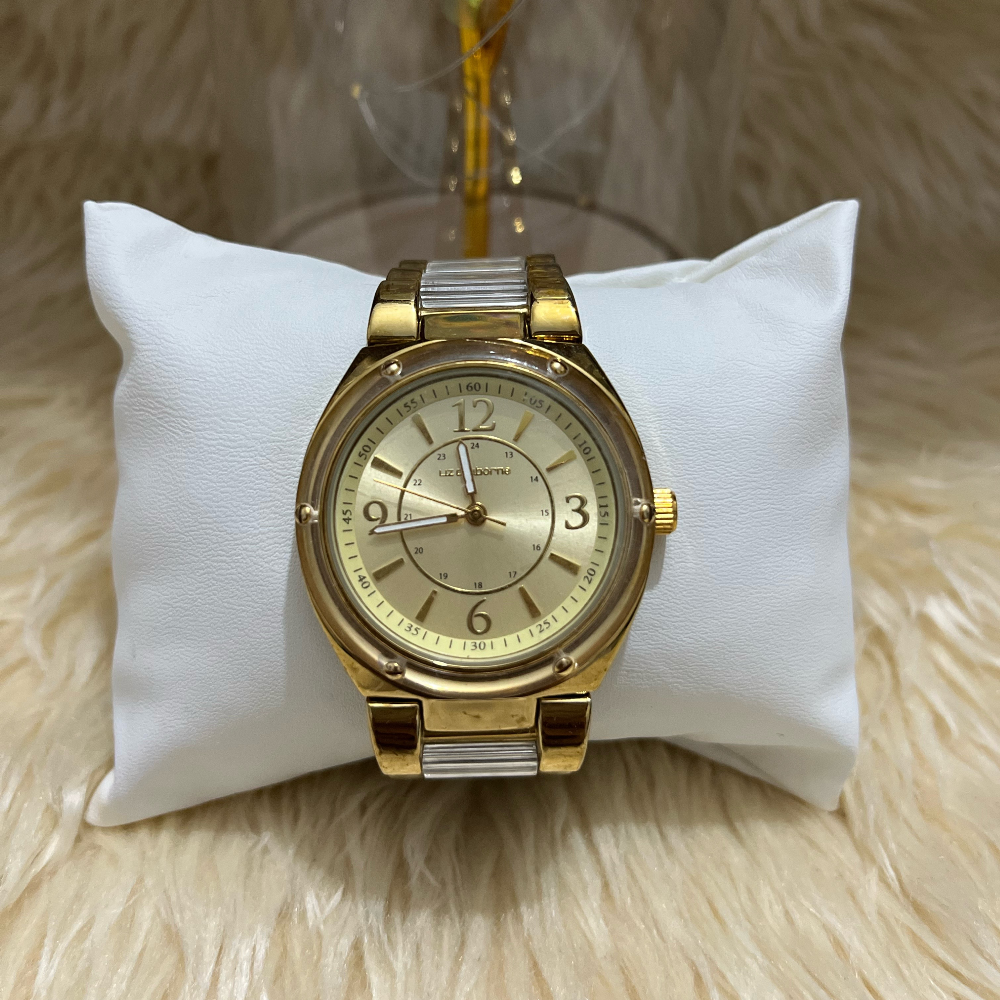 CARRIAGE AND LIZ CLAIBORNE