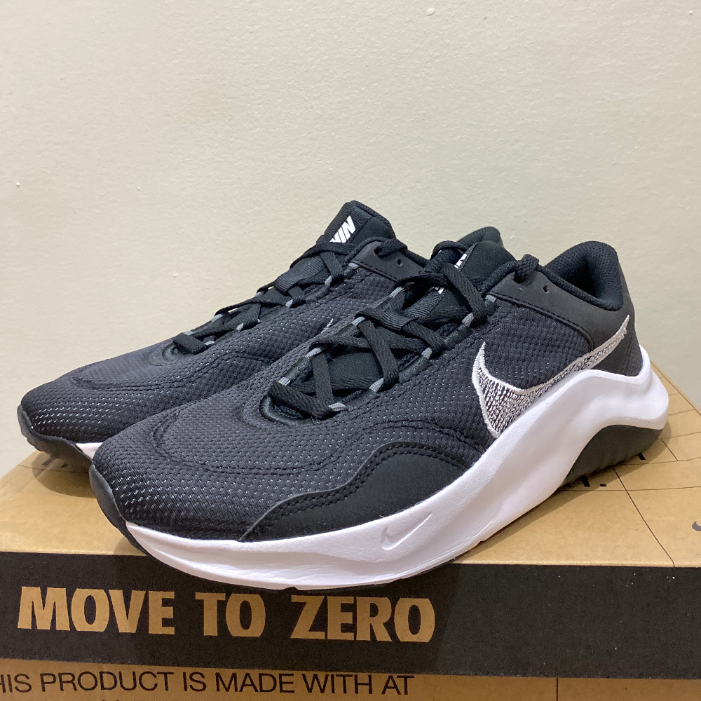 Nike Legend Essential 3 DM1120-001
