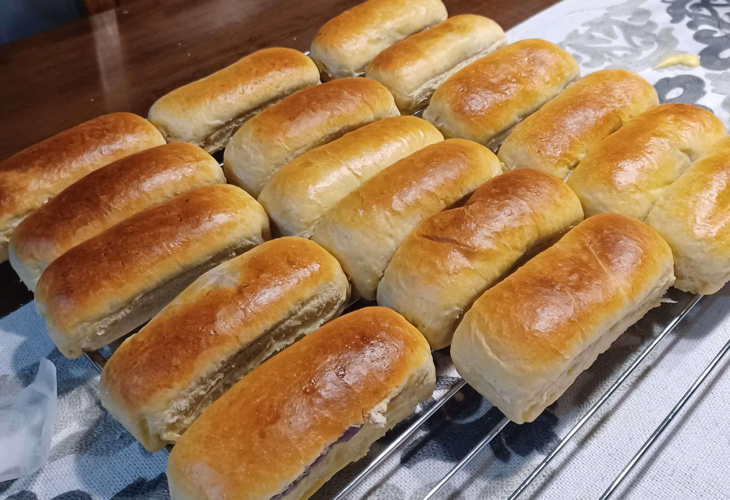 Ube Cheese Roll