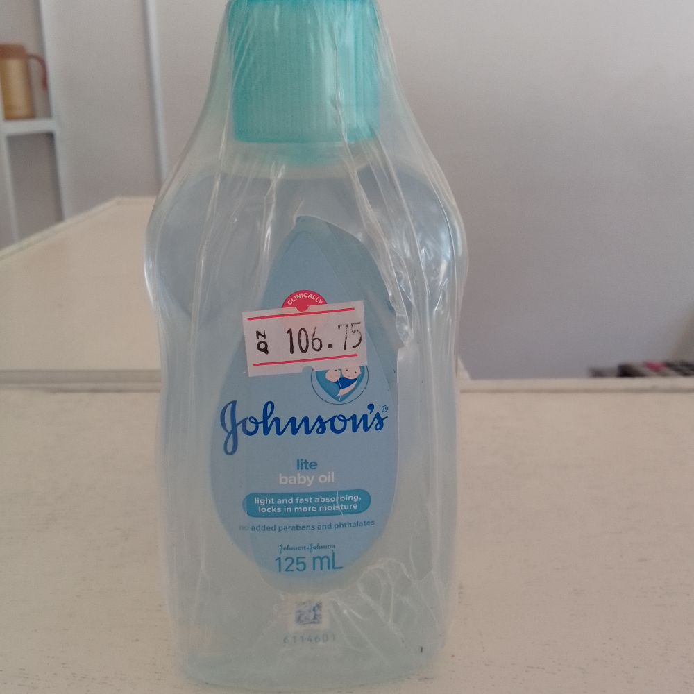 Johnson's baby oil Lite 125ml