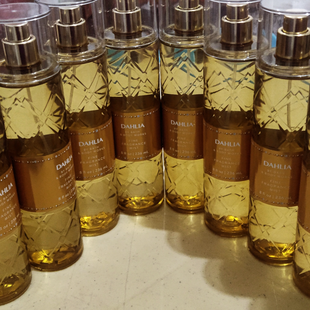 🇨🇦 Dahlia by Bath and Body Works