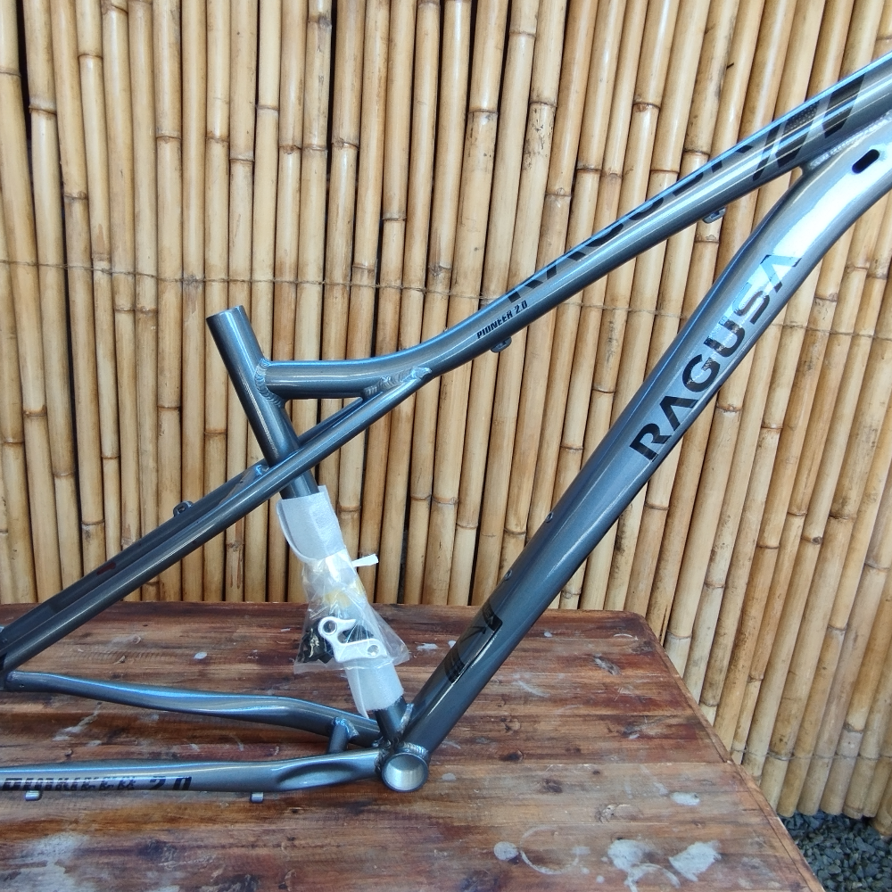 Ragusa frame