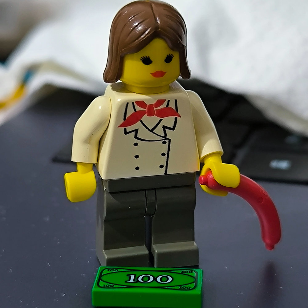 Lego coca cola hotdog vendor girl