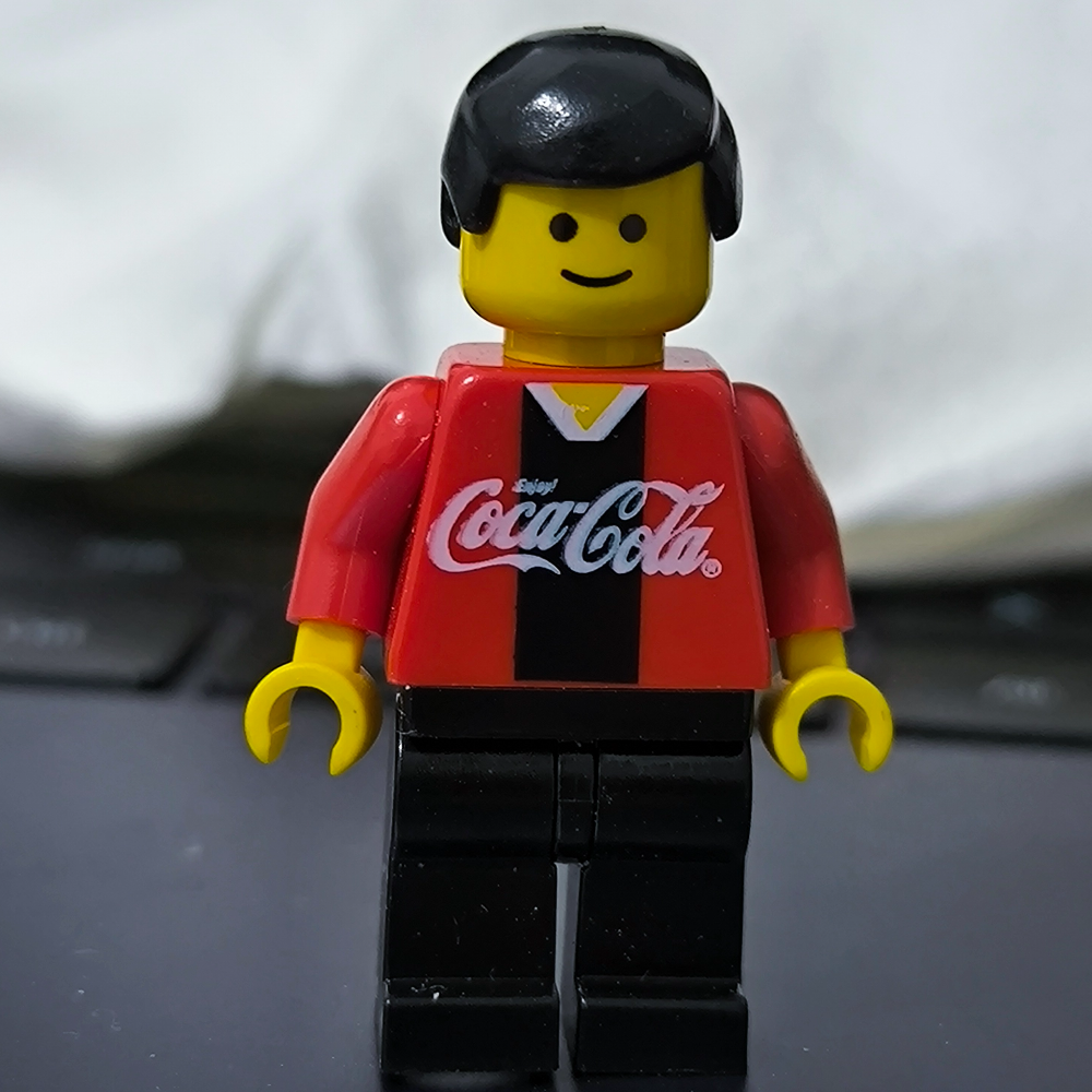 Lego coca-cola players