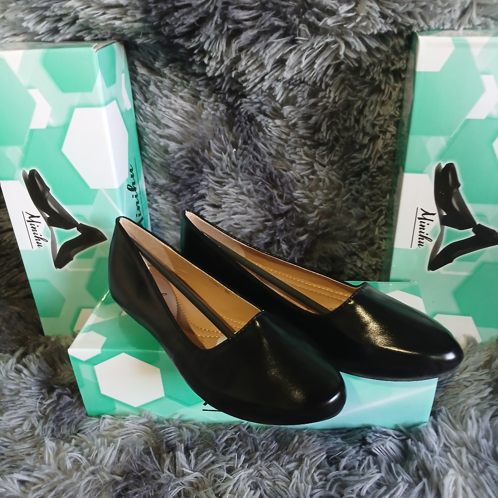 MBS001- Minihu Black Shoes Flat