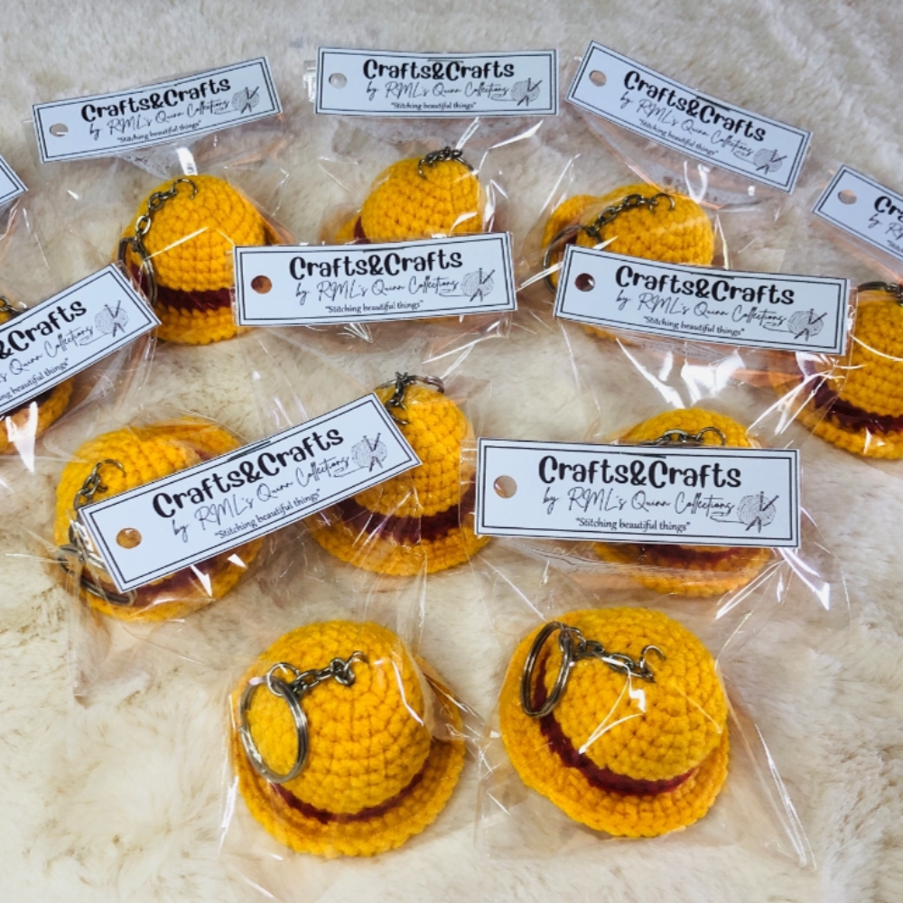 Crochet luffy hat keychain