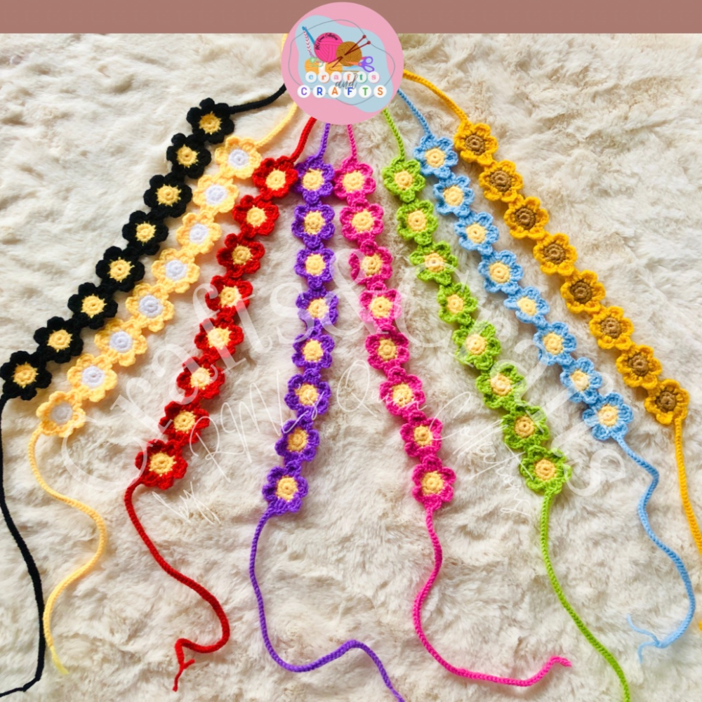 Crochet daisy headband