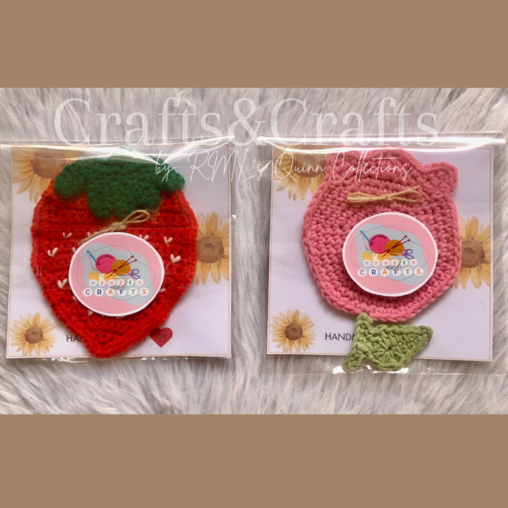Crochet coaster fruits and flower