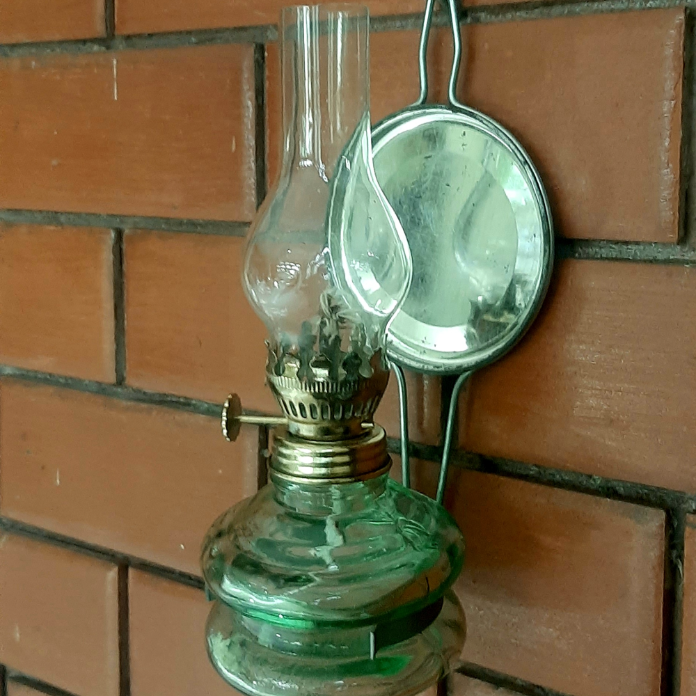 Vintage Kerosene Lamp 001
