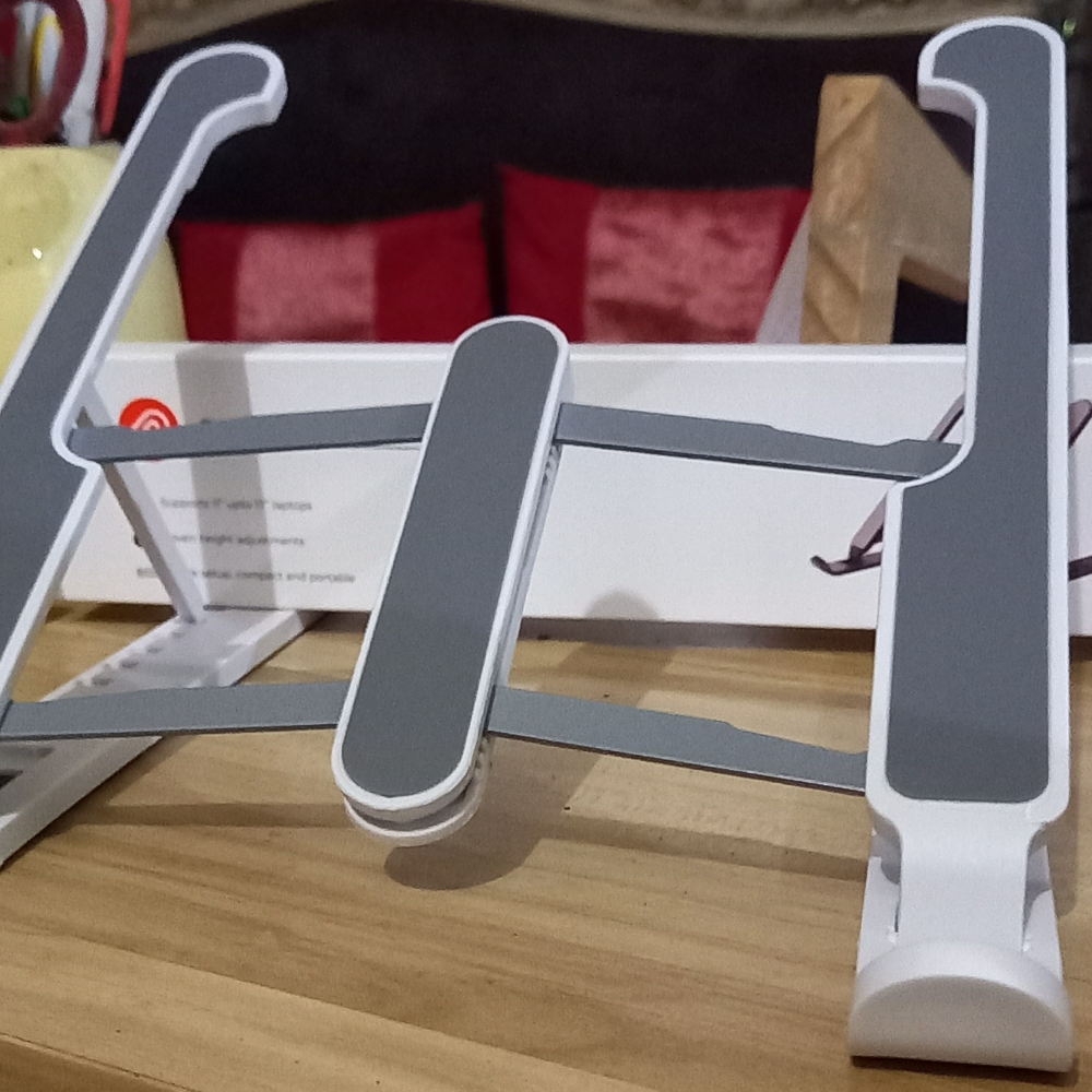 Foldable Laptop Stand
