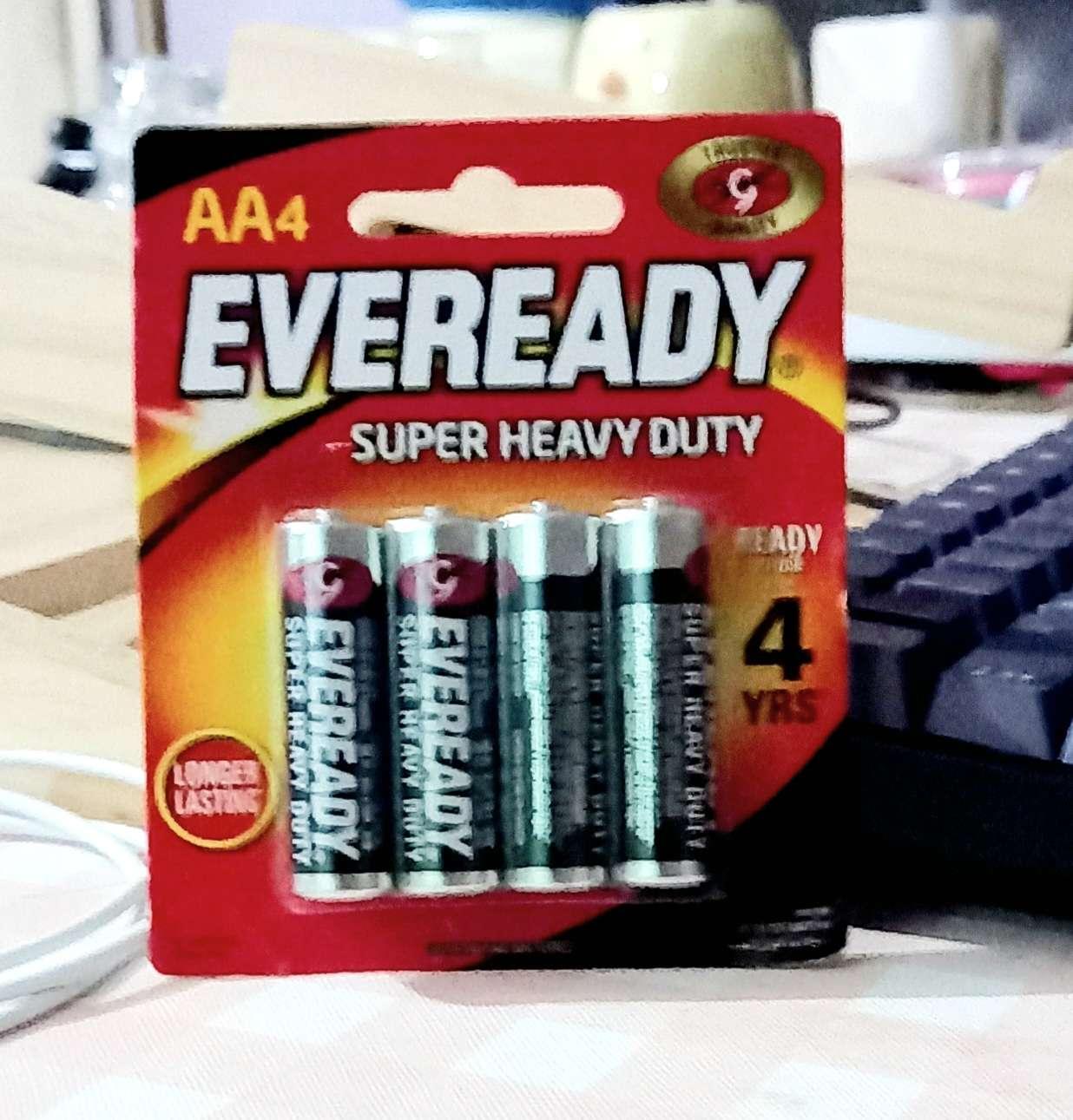 4 Size AA batteries